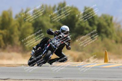 media/Apr-09-2023-SoCal Trackdays (Sun) [[333f347954]]/Turn 7 (1135am)/